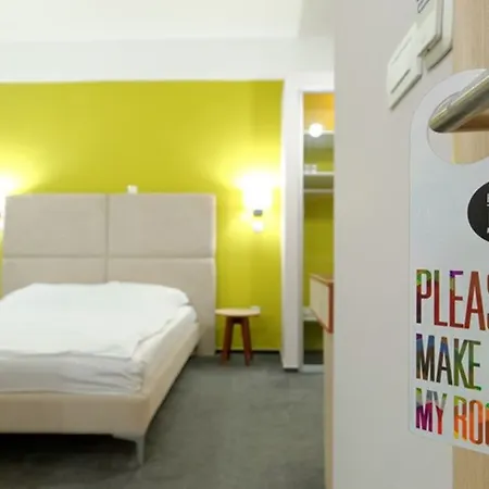 Tim's 4* Skopje